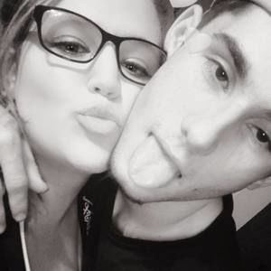 Meet your Posher, Tayand